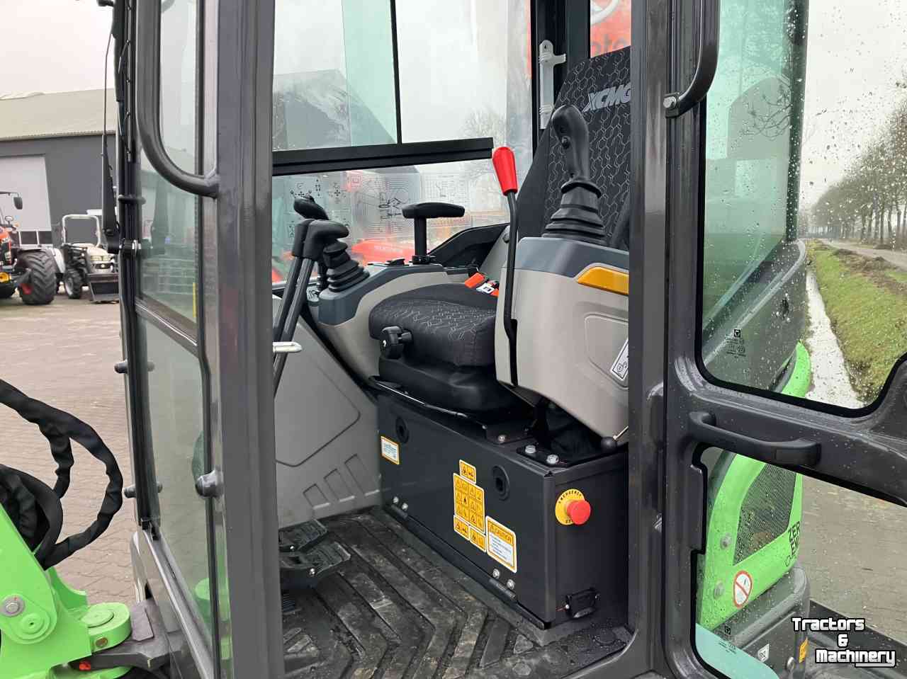 Excavator tracks XCMG XE27CREV  electrische minigraver graafmachine