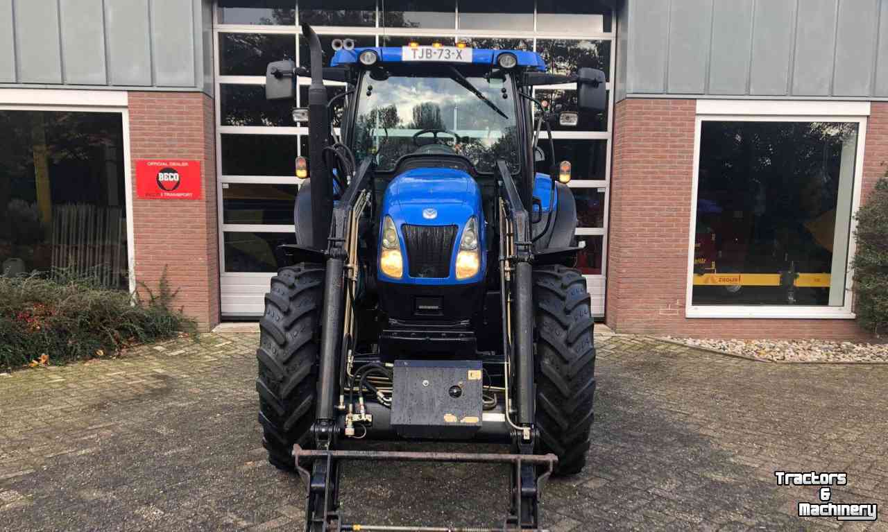 Tractors New Holland TS110A