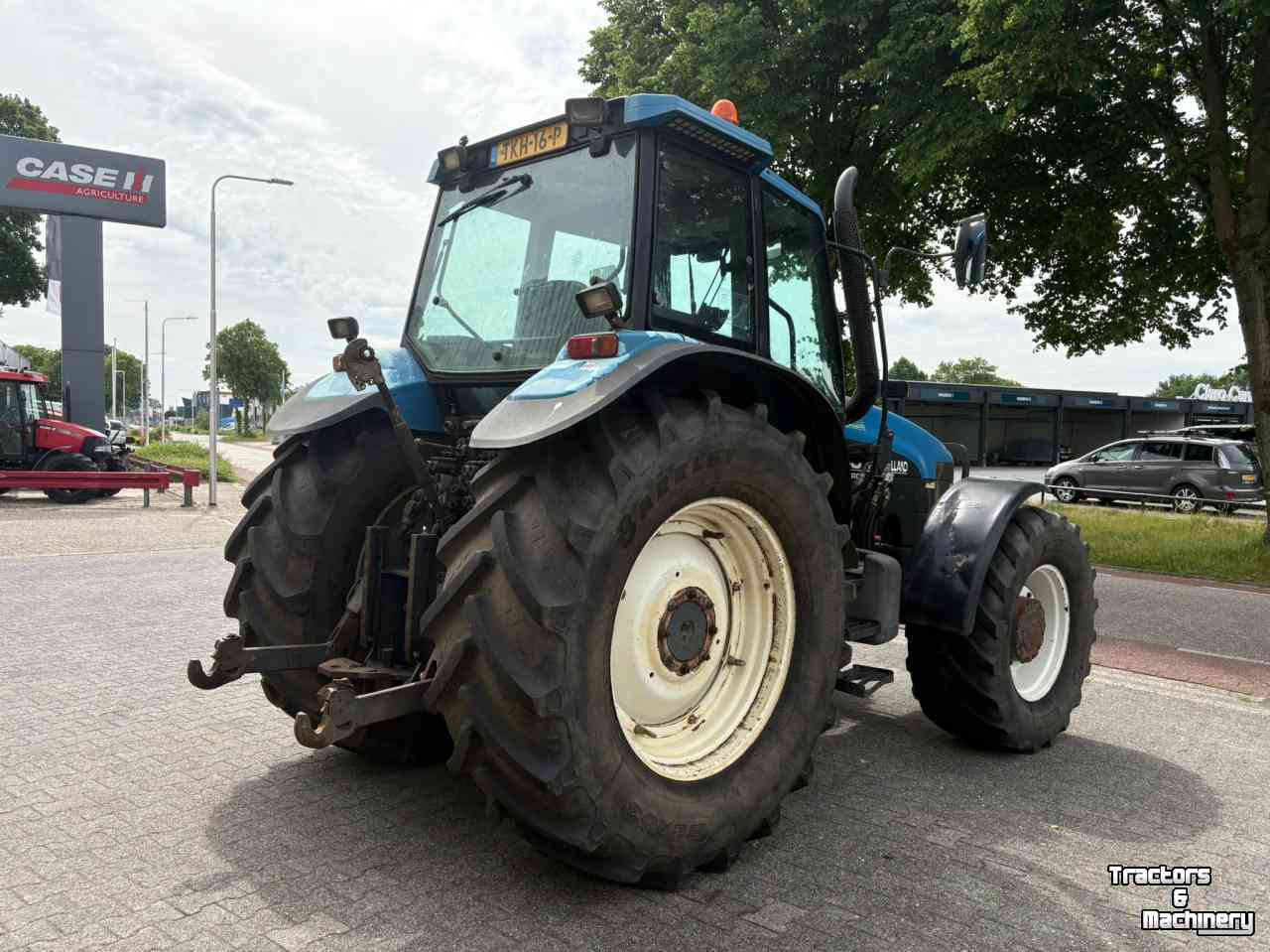 Tractor New Holland 8360
