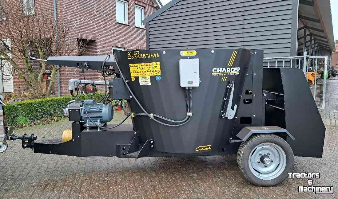 Vertical feed mixer  Celikel