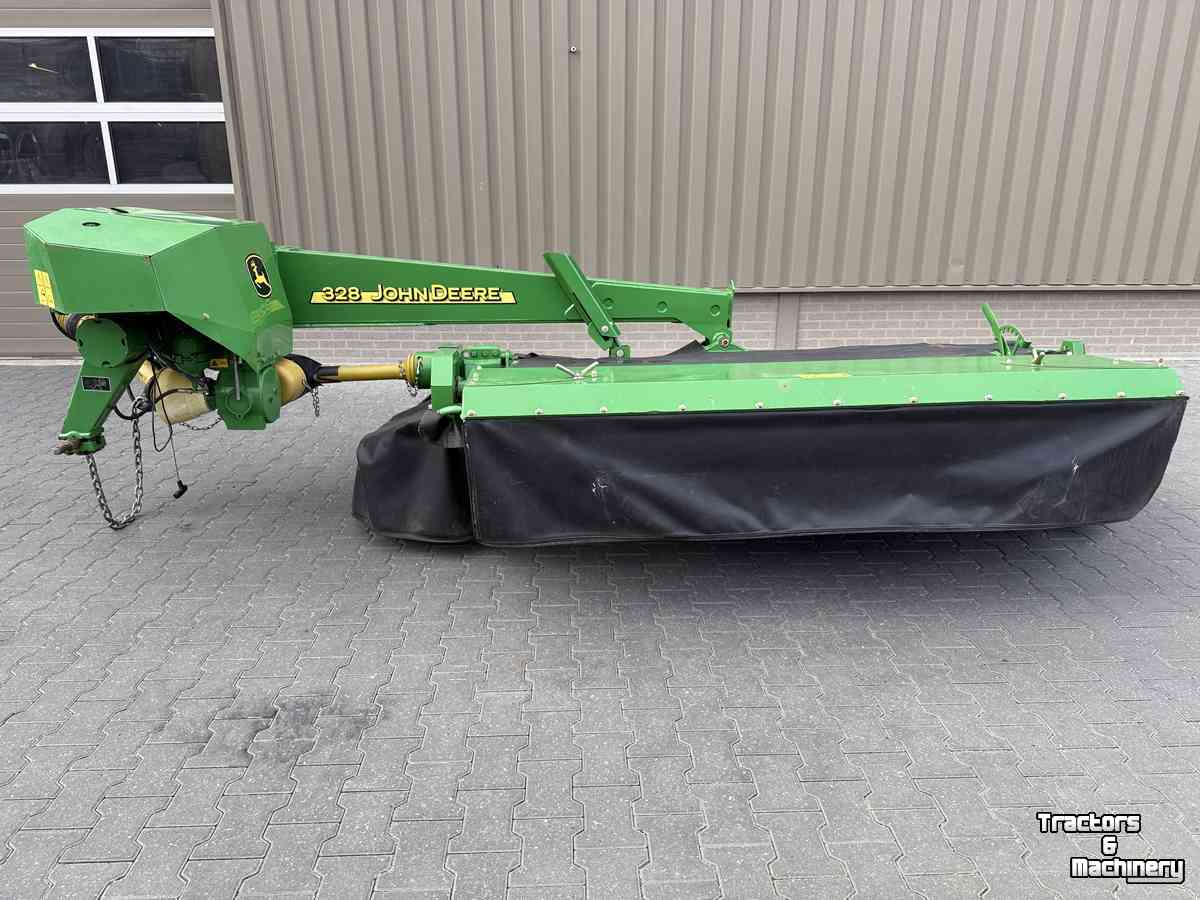 Mower John Deere 328 DISC maaier