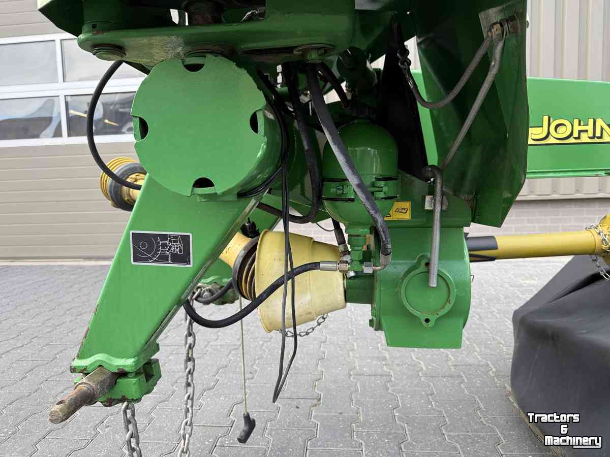 Mower John Deere 328 DISC maaier