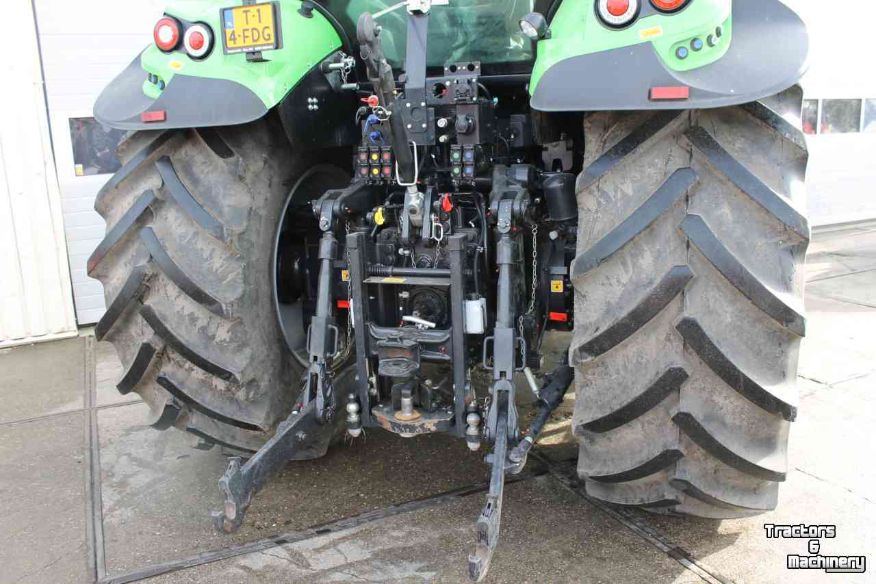 Tractors Deutz-Fahr Agrotron 6190TTV DEMO trekker Deutz tractor traploze bak (vario) full options.