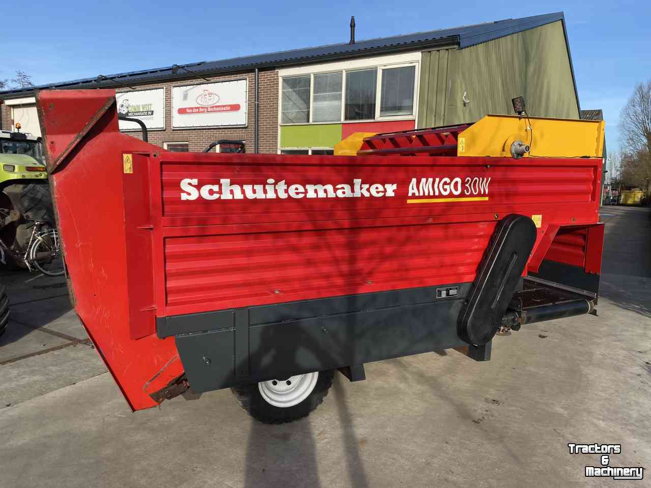 Silage-block distribution wagon Schuitemaker Schuitmaker Amigo 30W Blokkenwagen