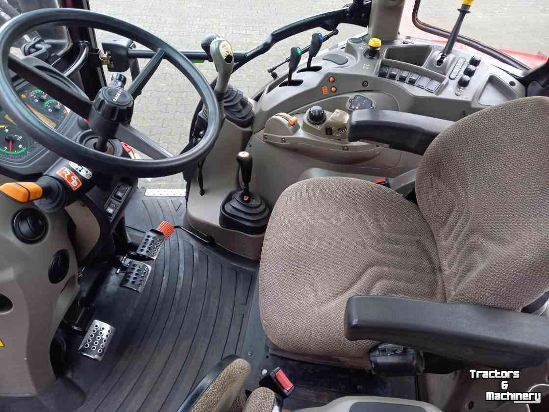 Tractors Case-IH Farmall 105U + frontlader