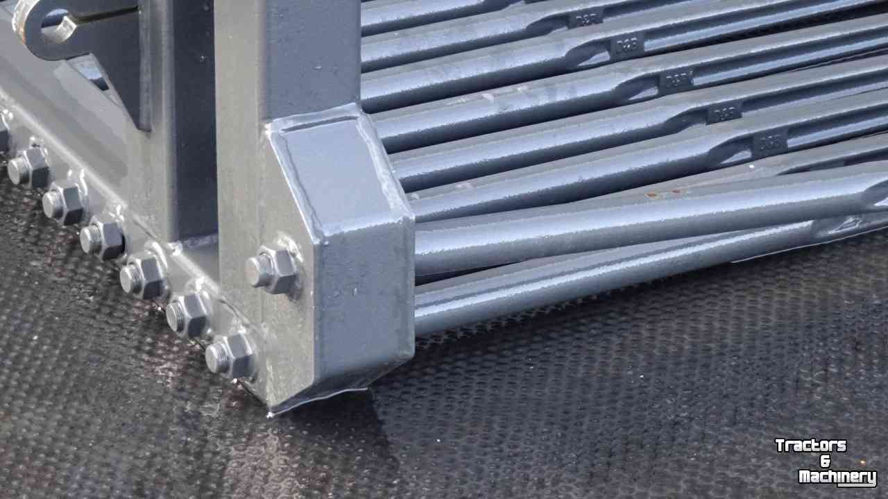 Skeleton buckets Hofstede Tegelriek tegel stenen steen puin riek 1,3 / 1,5 / 1,75 opstaande zijtanden