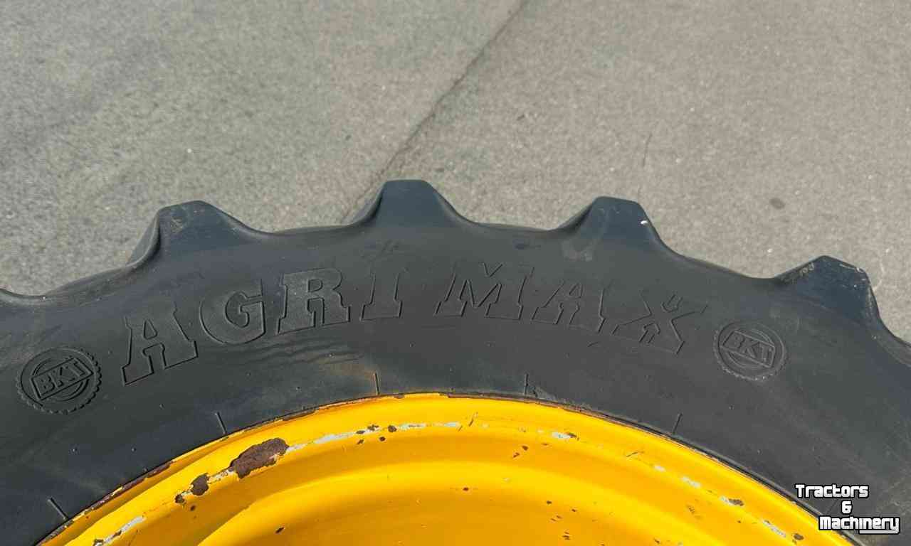 Wheels, Tyres, Rims & Dual spacers BKT 420/85R28