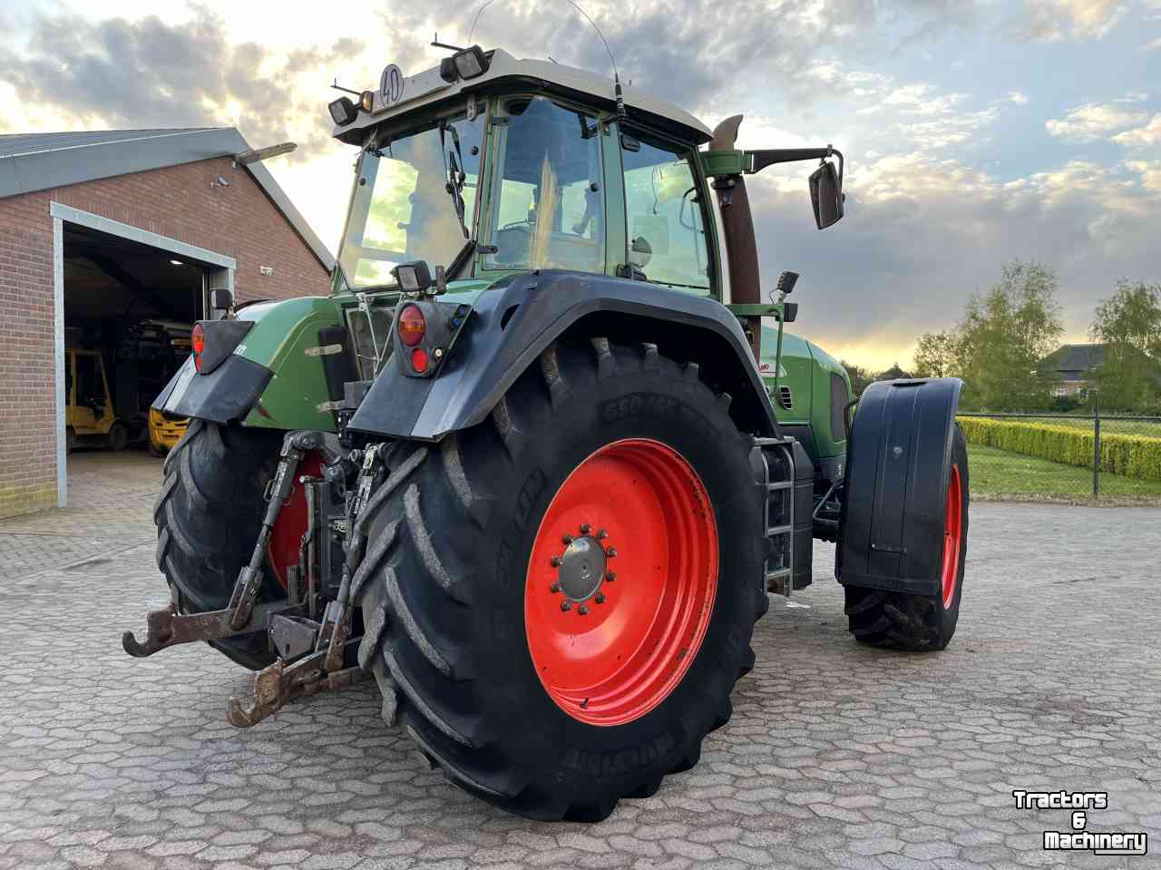 Tractors Fendt 916