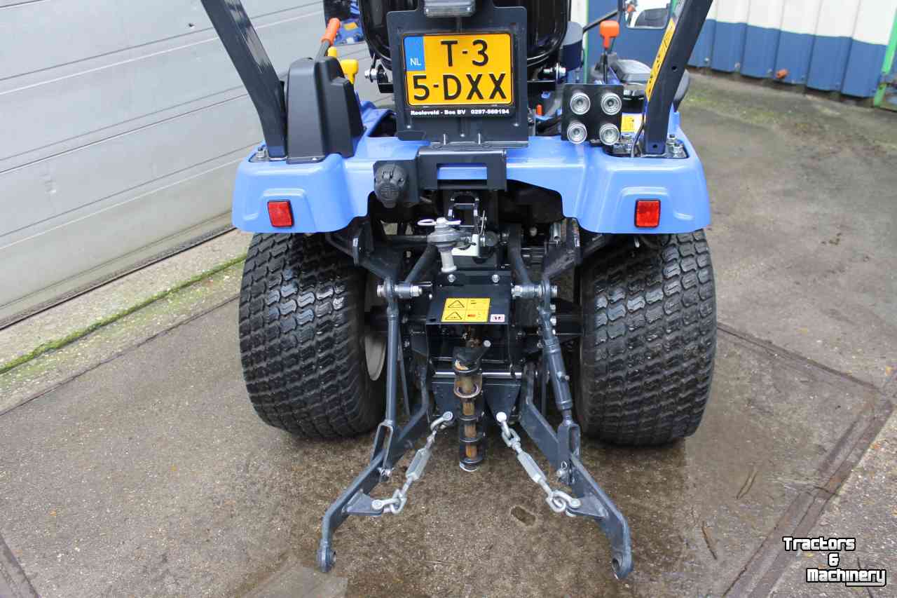 Horticultural Tractors Iseki TXGS24 subcompact trekker mini tractor hydrostaat