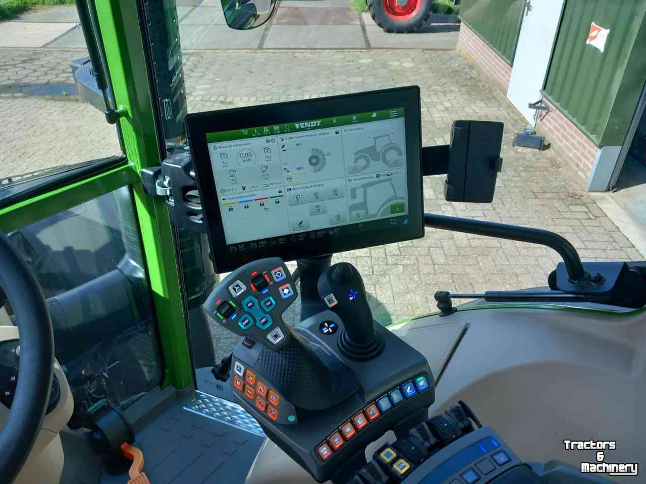 Tractors Fendt 211 GEN 3 Profi Plus setting 2