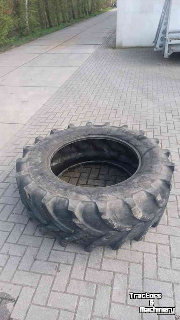 Wheels, Tyres, Rims & Dual spacers Vredestein 480/70R34