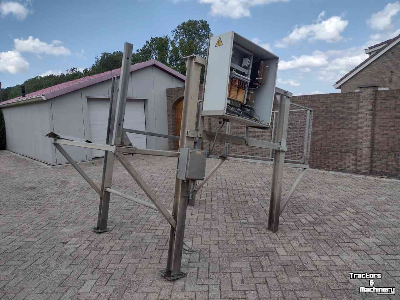 Conveyor  Magneetband en schakelkast/frame