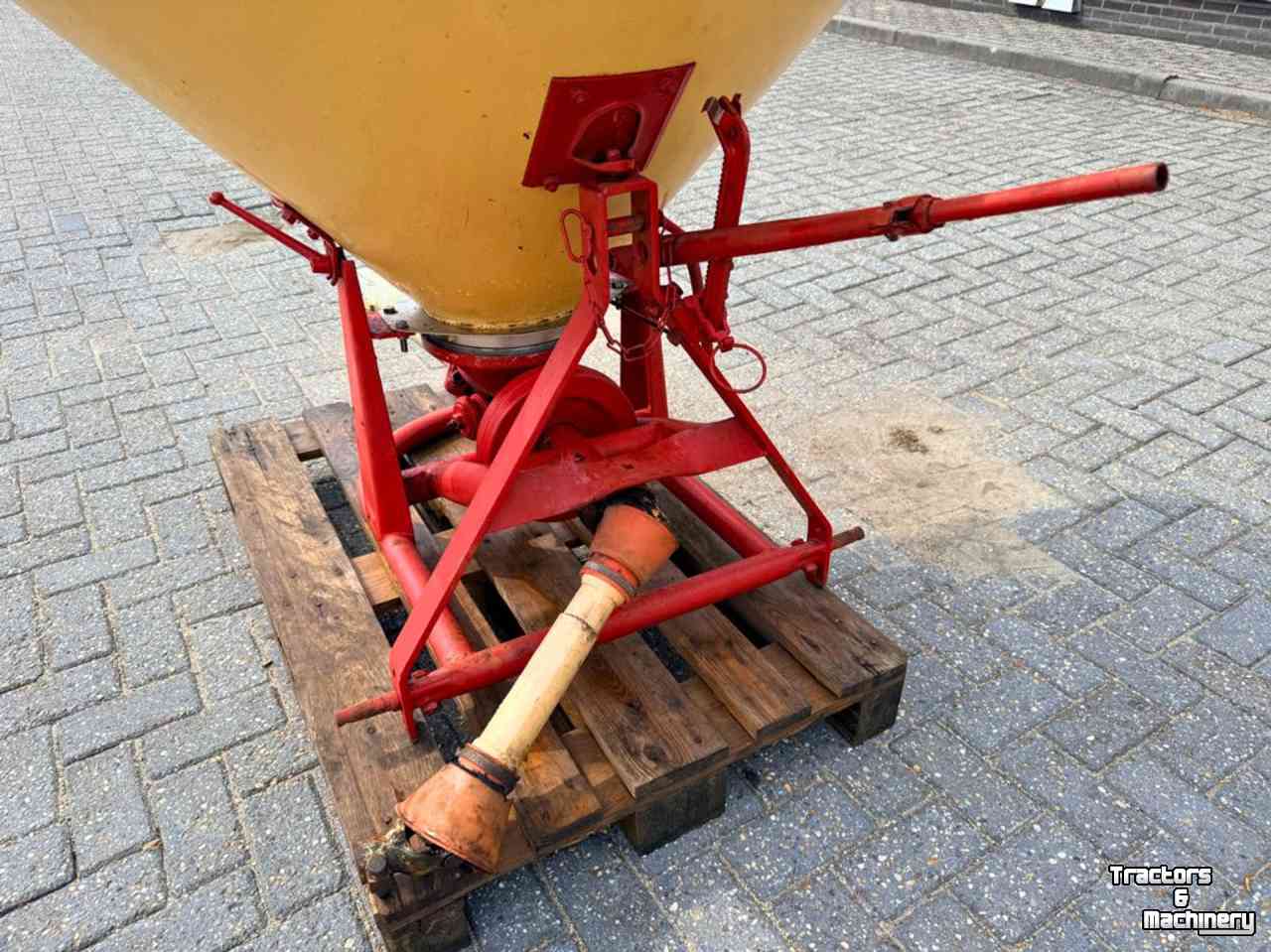 Fertilizer spreader Vicon PS603 Pendelstrooier