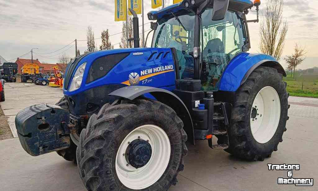Tractors New Holland T7.210 AC Tractor