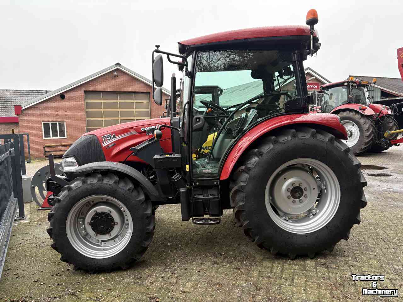 Tractor Case-IH Farmall 75a