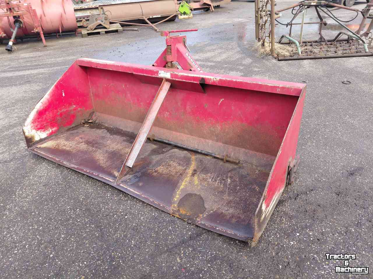 Tractor tipping boxes Peecon TB 225