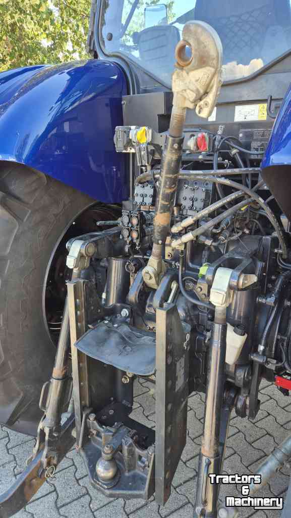 Tractor New Holland T7.230 PC 40-eco, Lucht, Fronthef, geveerde cvooras en cabine BluePower