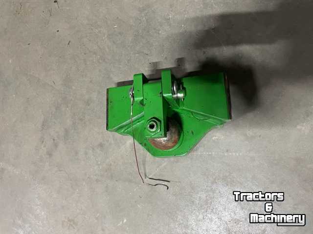 Used parts for tractors John Deere diverse