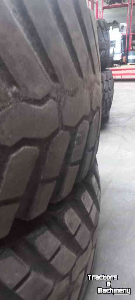 Wheels, Tyres, Rims & Dual spacers Alliance 400/70R20