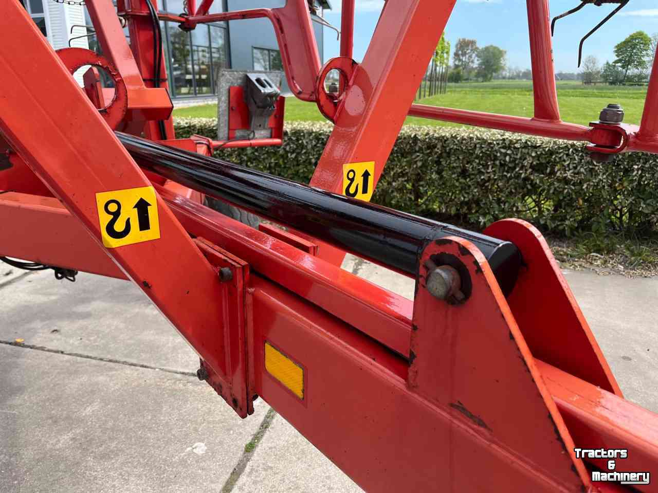 Tedder Lely Lotus 900