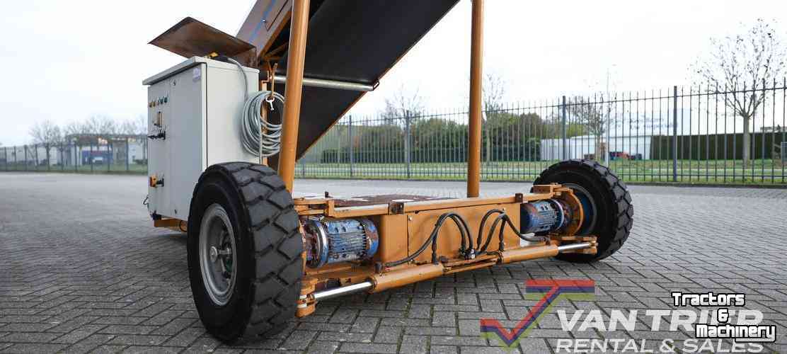 Telescopic storeloader Breston HV14-80 Hallenvuller