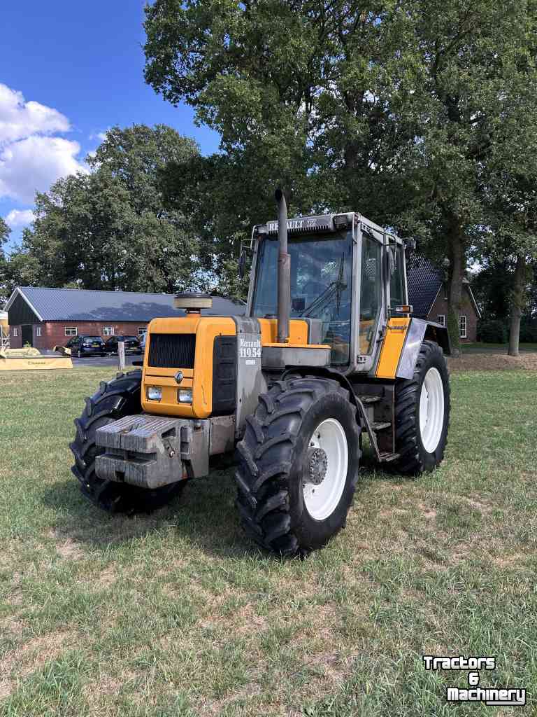 Tractor Renault 110-54 TZ