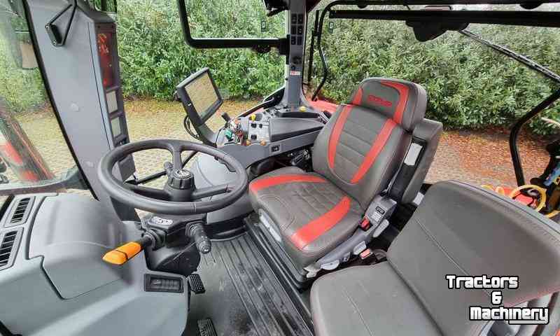 Tractors Steyr 6200 Absolut CVT Tractor