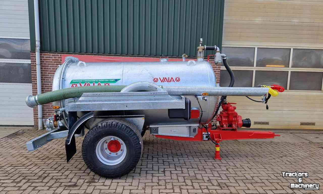 Water bowsers Vaia MB 38 Waterwagen