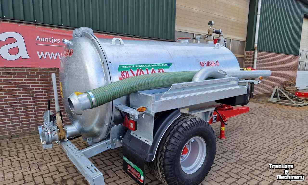 Water bowsers Vaia MB 38 Waterwagen