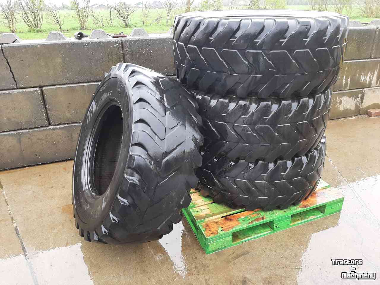 Wheels, Tyres, Rims & Dual spacers Vredestein 46070R24  460/70Xr24   Endurion banden