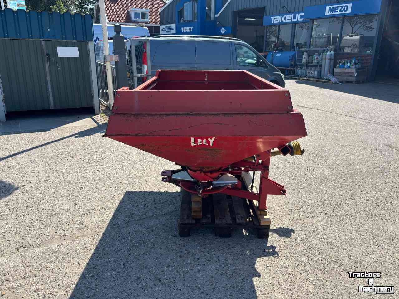 Fertilizer spreader Lely Centerliner CB 1600