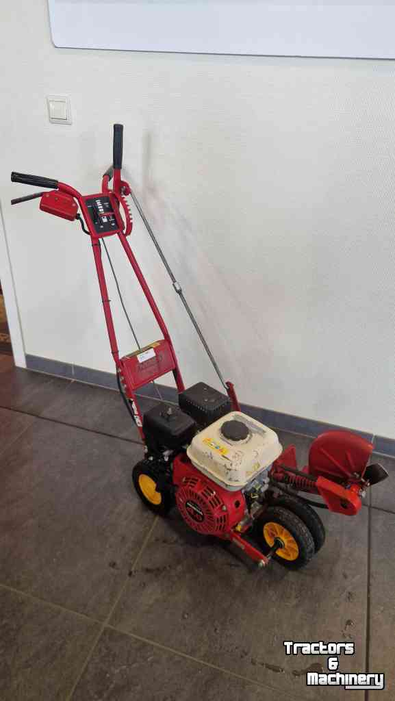 Turf-cutter / Sod-harvester  4G7P