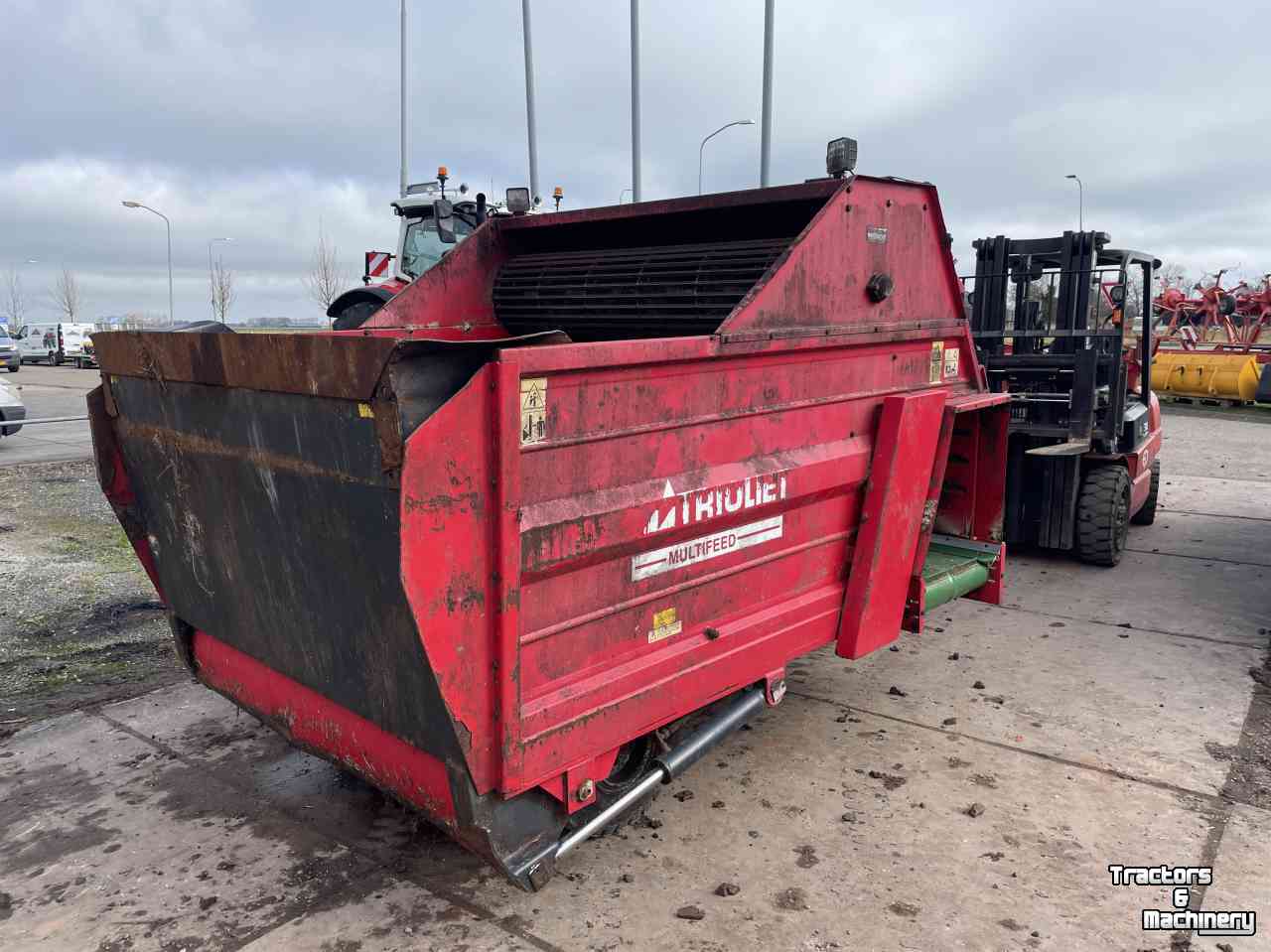 Silage-block distribution wagon Trioliet Multifeed