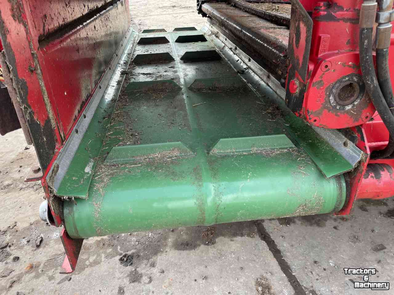 Silage-block distribution wagon Trioliet Multifeed