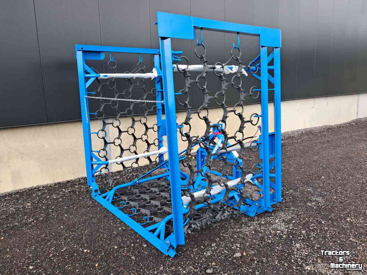Pasture harrow  Nieuwe weideslepen Intertech