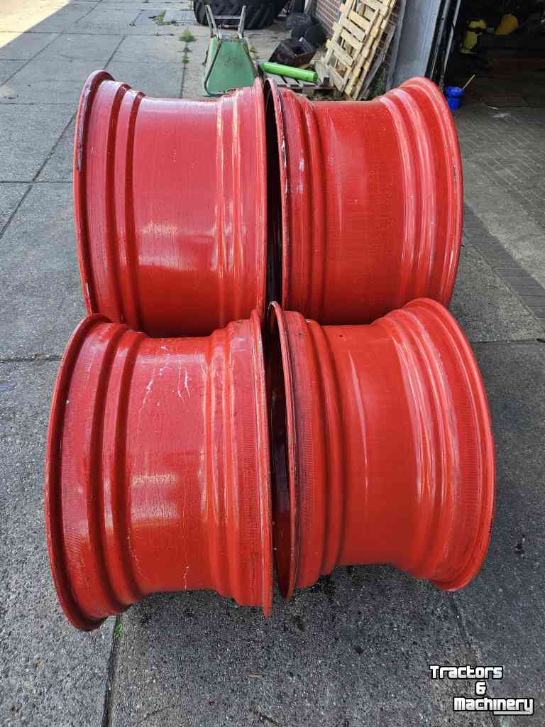 Wheels, Tyres, Rims & Dual spacers  Velgenset Fendt 20x42, 16x30