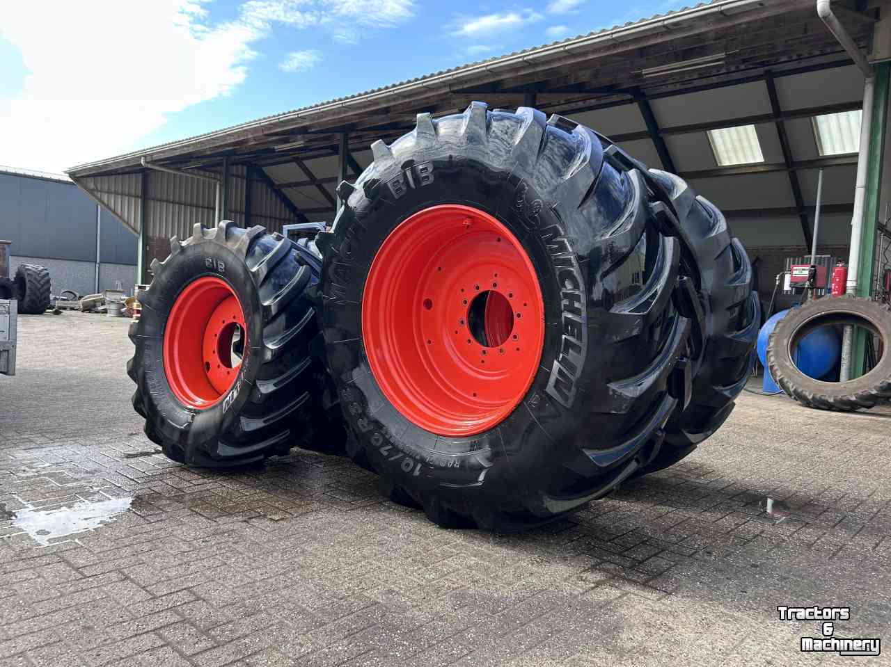 Wheels, Tyres, Rims & Dual spacers Michelin 600/65R28 710/70R38