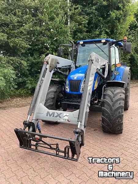 Tractor New Holland T5070 + Frontlader Mailleux T10