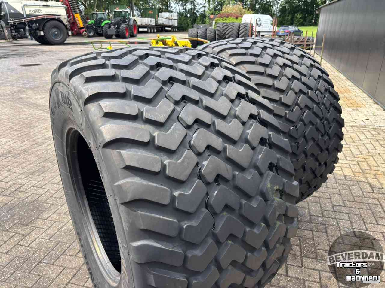 Wheels, Tyres, Rims & Dual spacers Michelin CargoxBIB 800/45R30.5