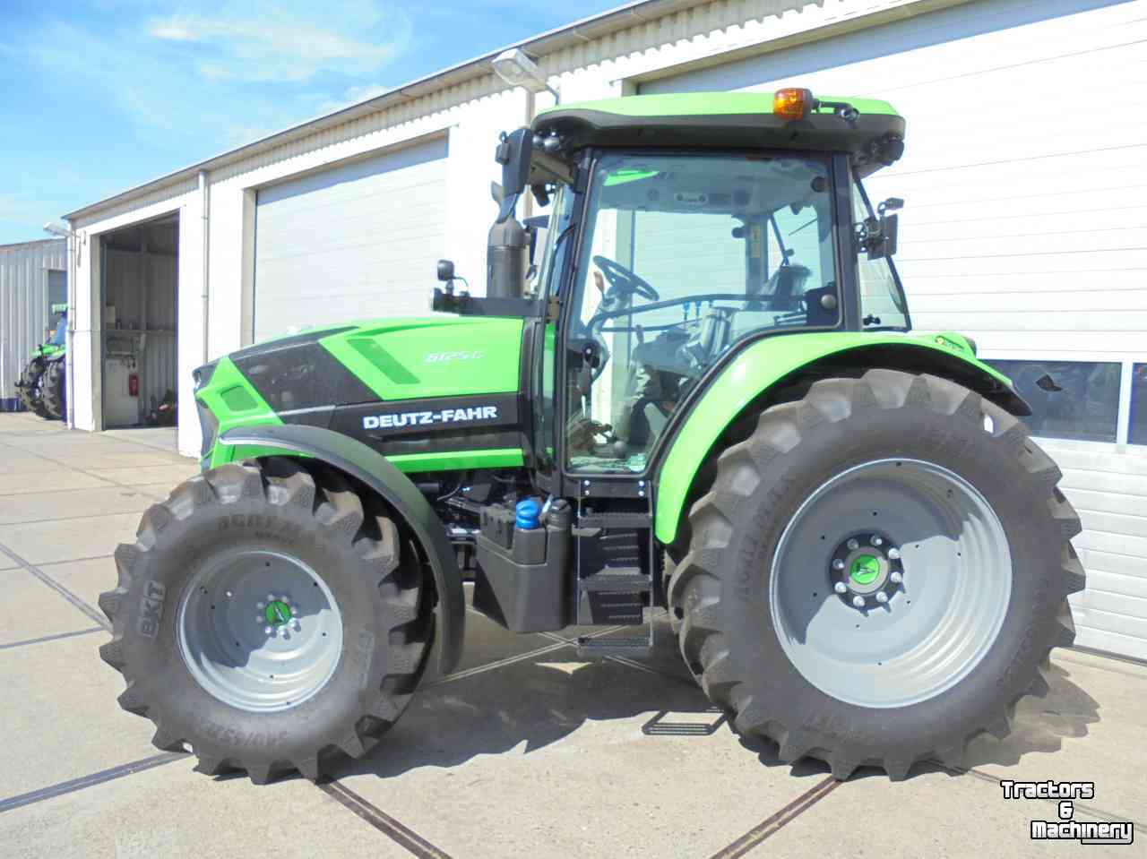 Tractors Deutz-Fahr 6125C Powershift trekker Deutz tractor nieuw uit voorraad leverbaar
