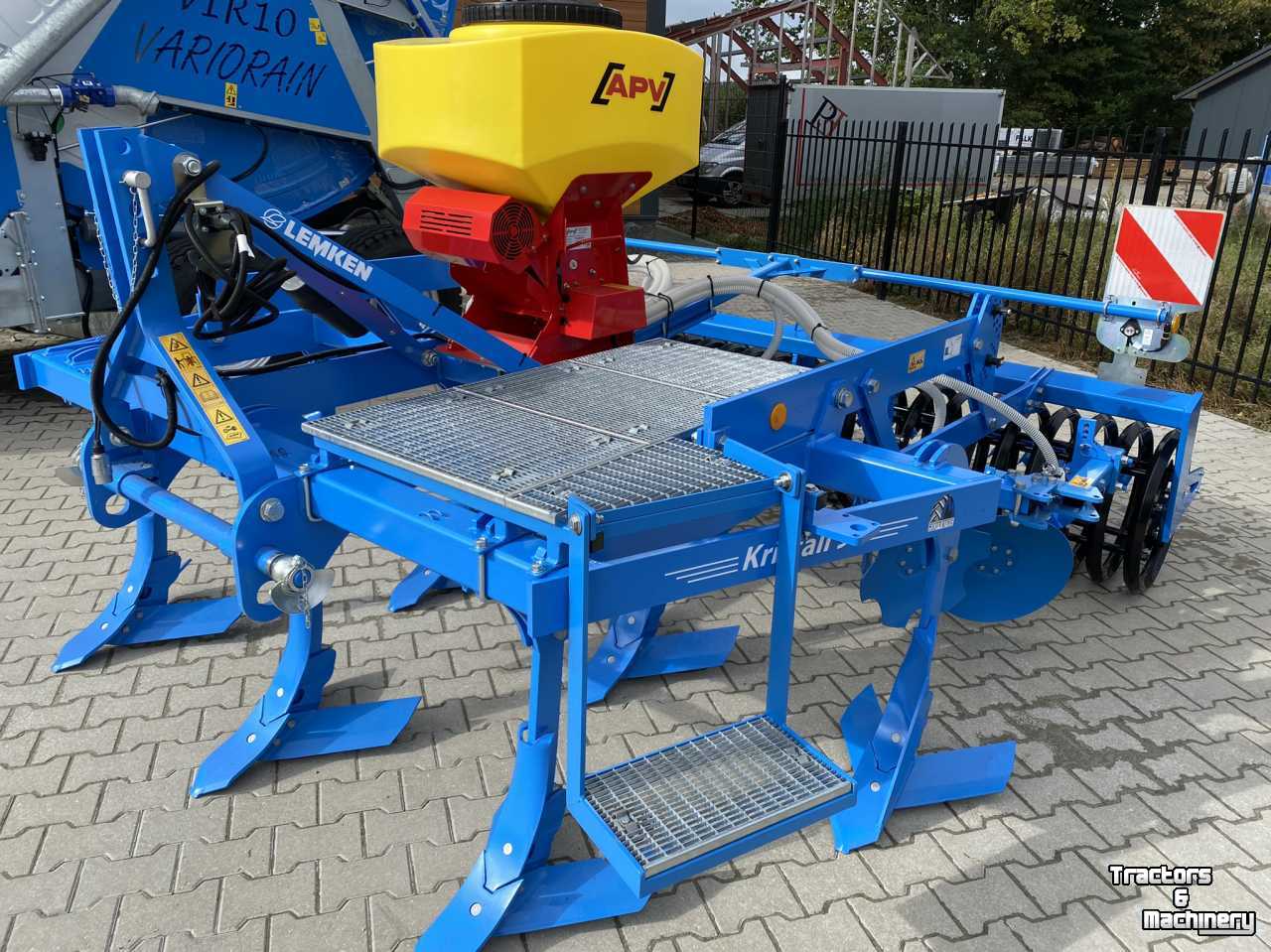 Cultivator Lemken Kristall 9/300 vleugelschaar / Lemken Smaragd