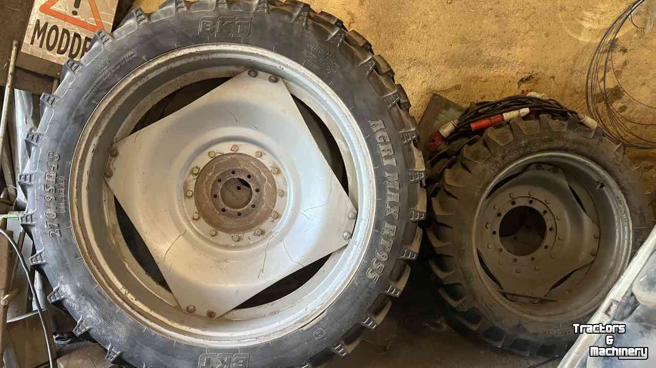 Wheels, Tyres, Rims & Dual spacers Michelin 230/95 R32 en 270/95R48