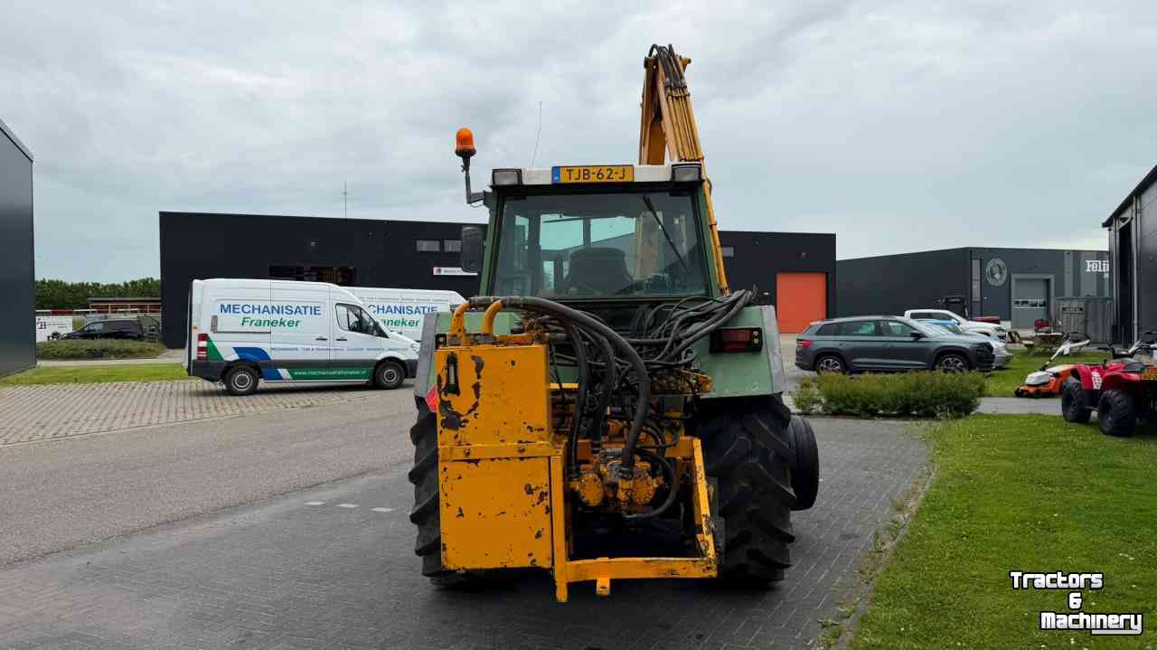 Tractor Fendt 311 LSA met Herder maaiarm