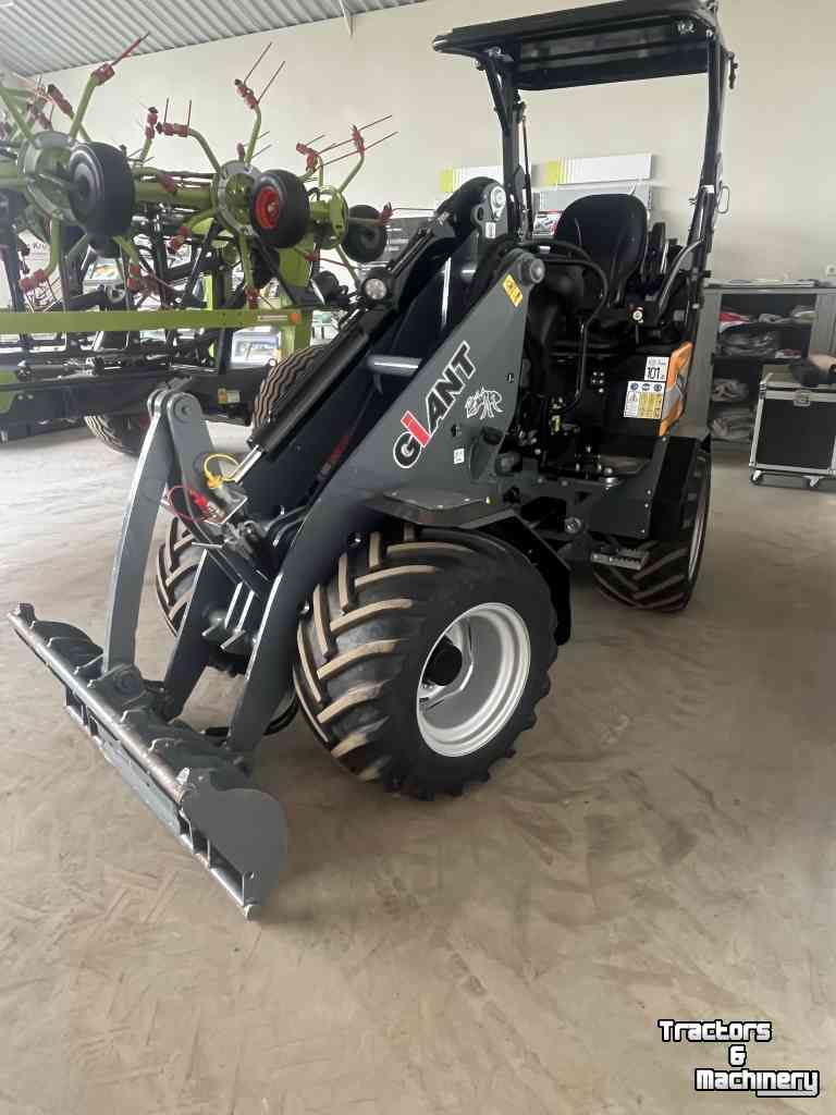 Wheelloader Giant G2300HD