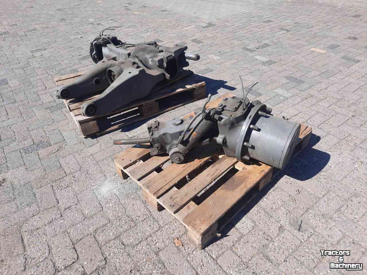 Used parts for tractors Fendt vooras