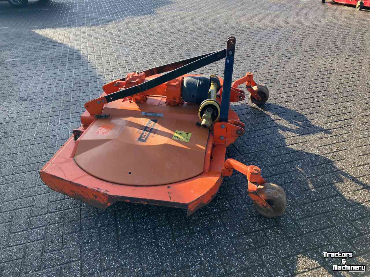 Pasture topper Perfect RN-200  boomgaardmaaier wielandbloter cirkelmaaier