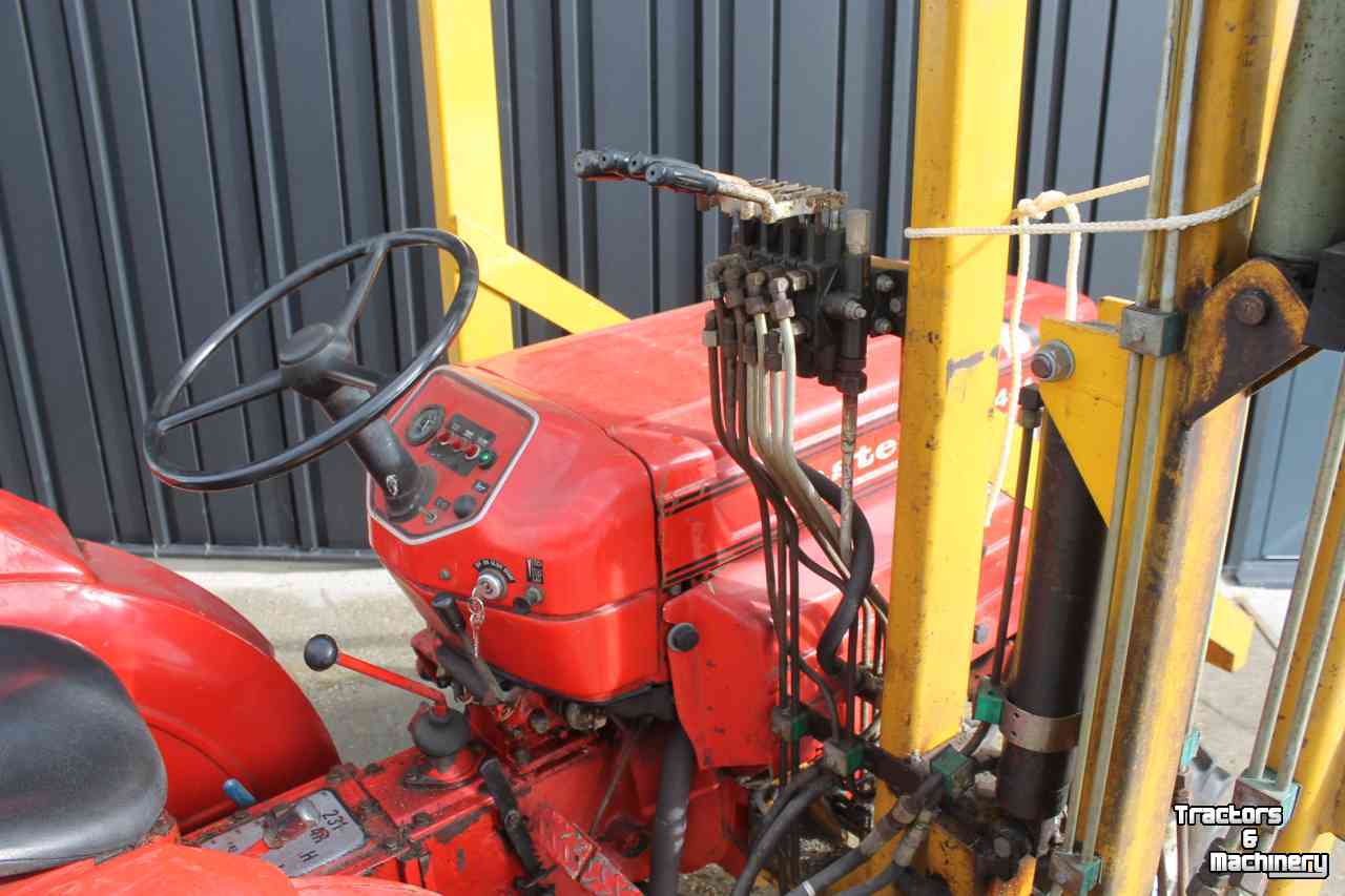 Horticultural Tractors  Eastern 184-4 minitrekker minitractor met hydraulische zij-arm (maaiarm)