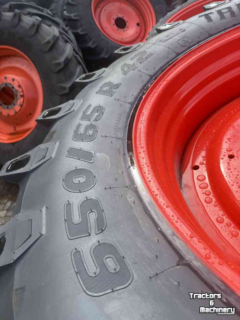 Wheels, Tyres, Rims & Dual spacers Trelleborg 650/65r42 600/70r28 Nw op velg complete set