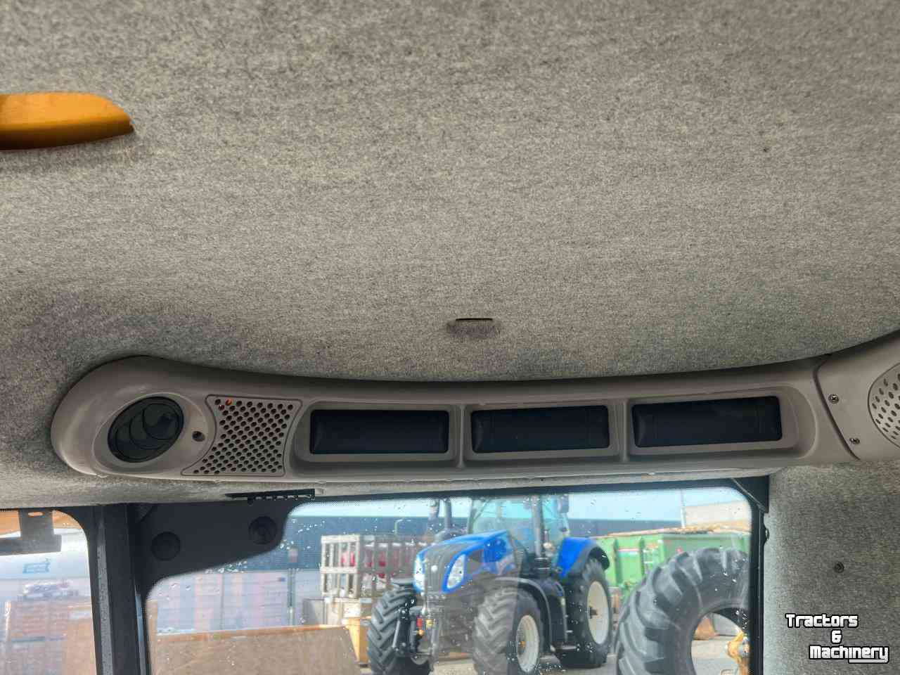 Combine New Holland Kabine voor CR  Parts nr:47446245