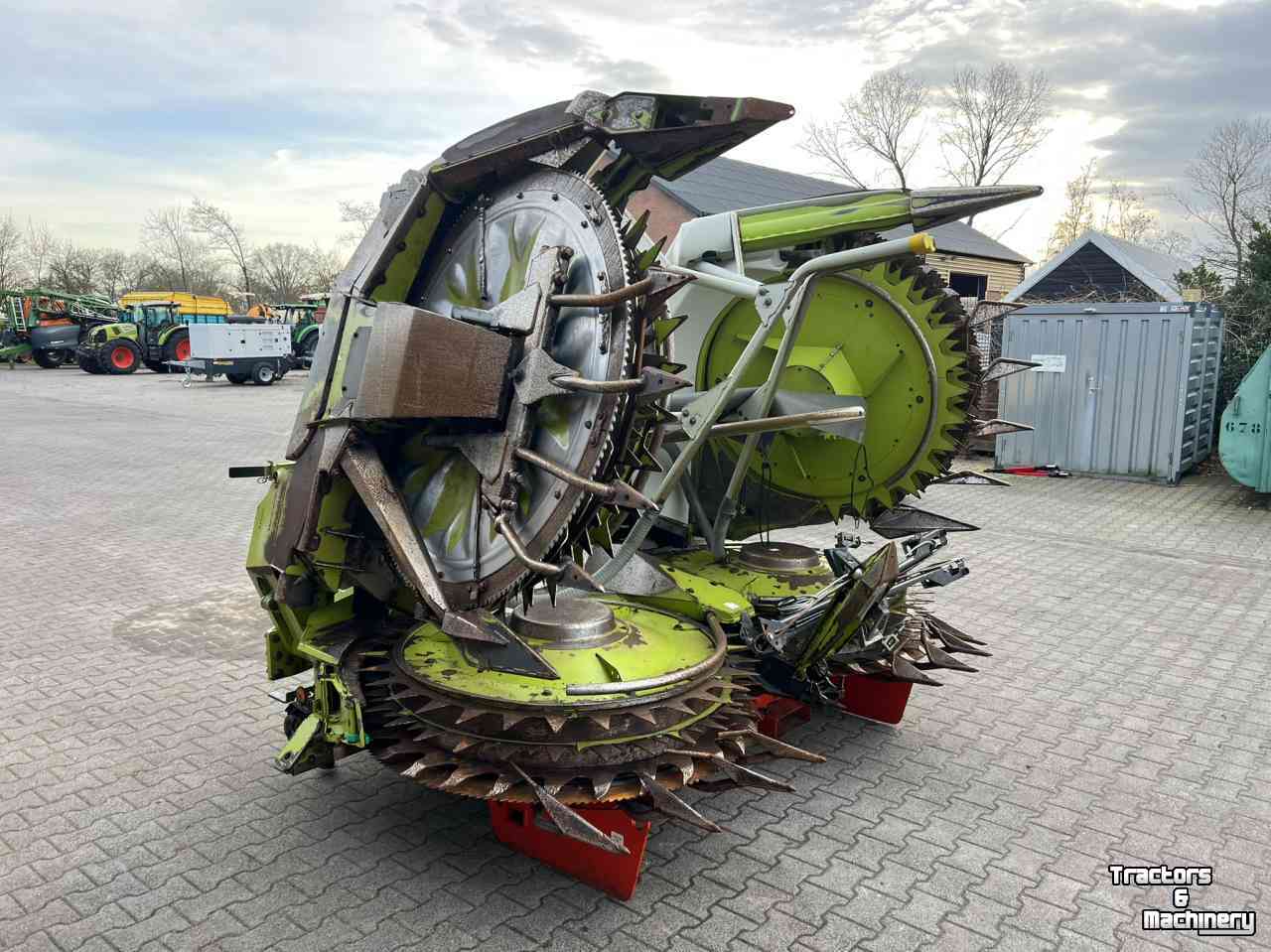 Cornhead Claas Orbis 600